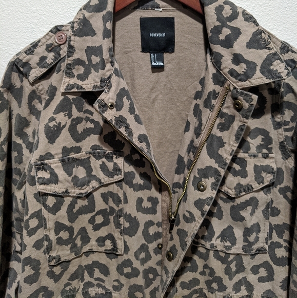 Forever 21 Jackets & Blazers - Forever 21 Leopard Jacket (Large)